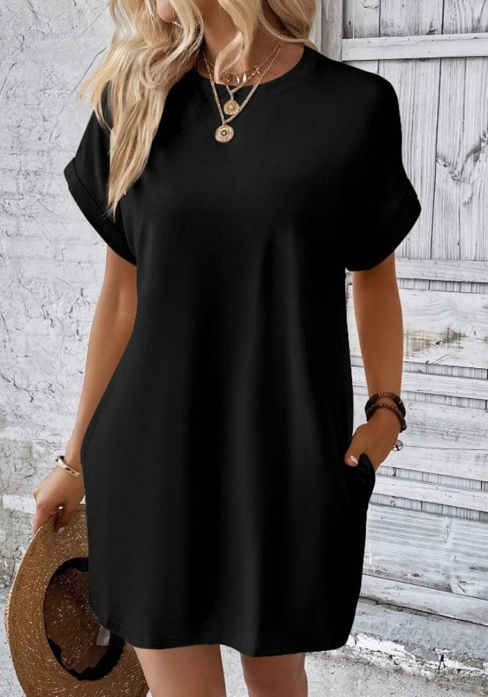Petite robe noire trapèze été