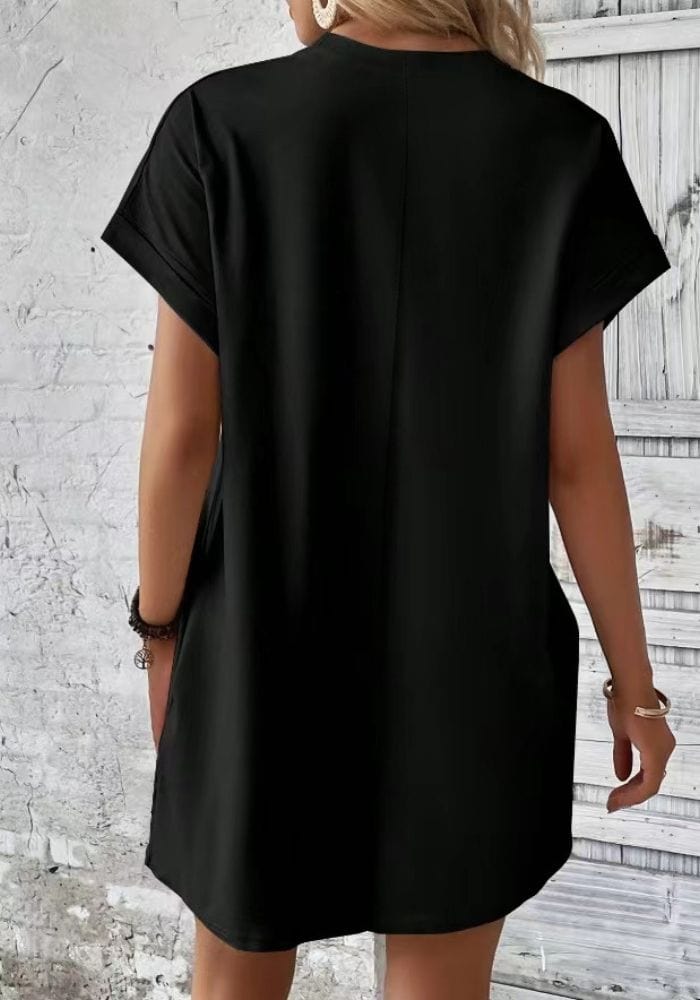 Petite robe noire trapèze été