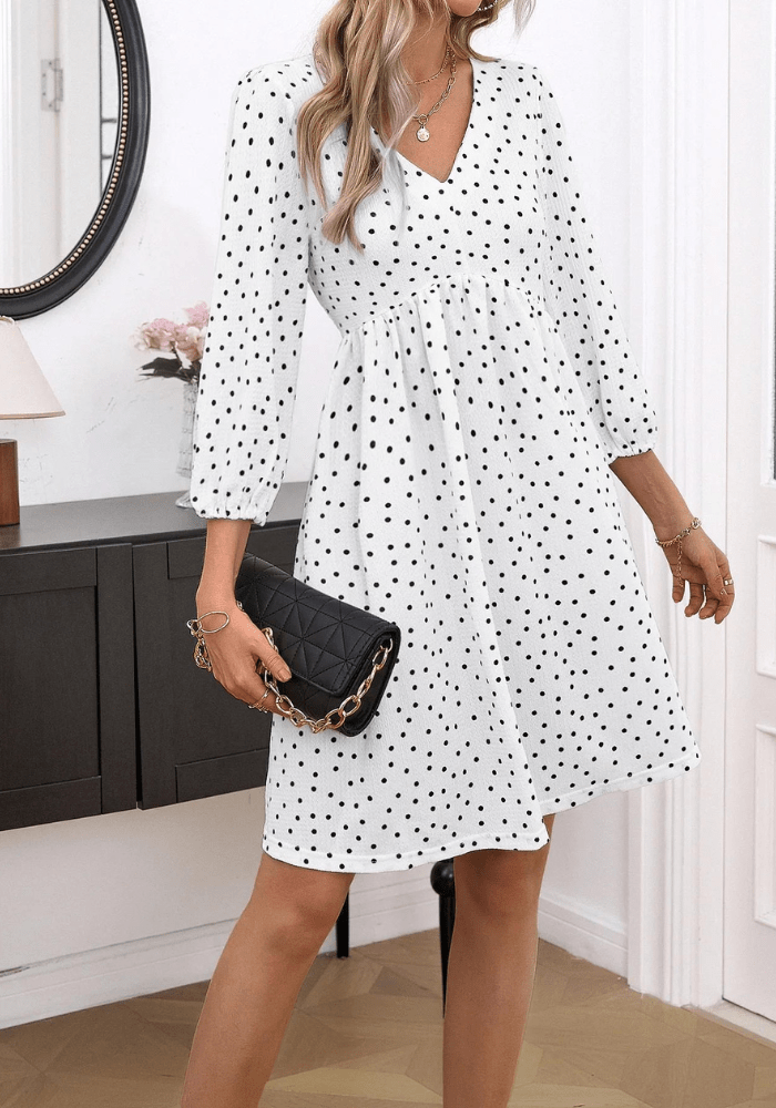 Robe trapèze blanche a pois noirs