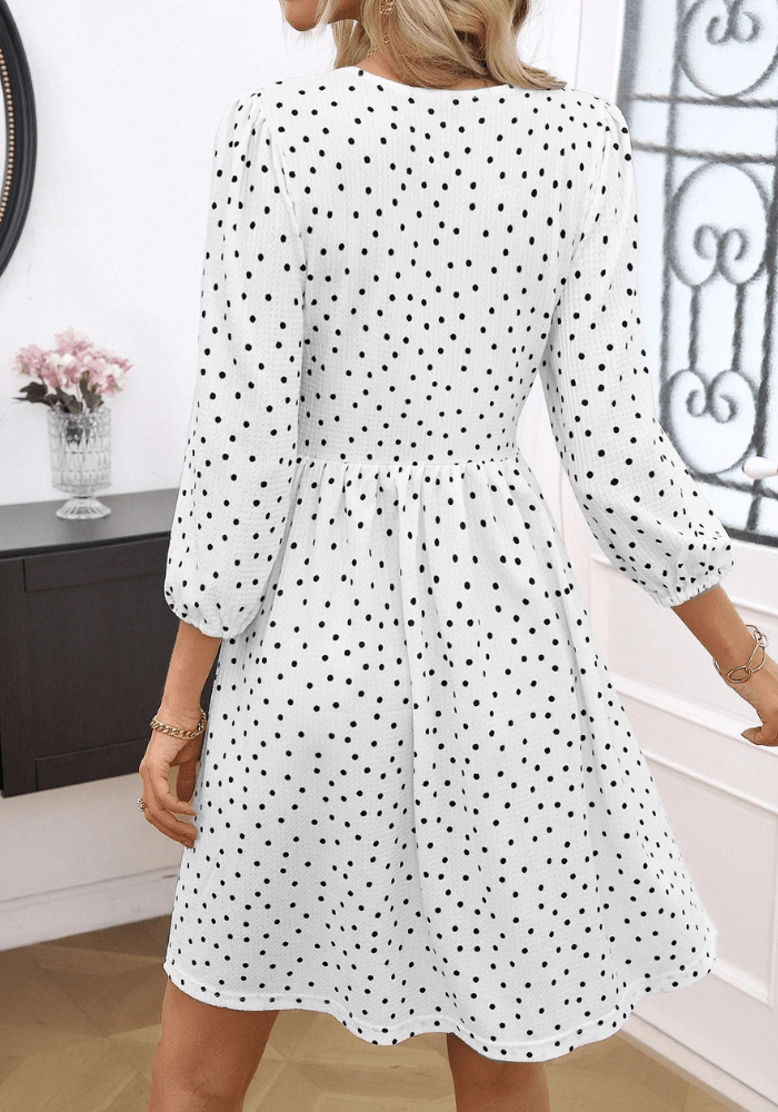 Robe trapèze blanche a pois noirs