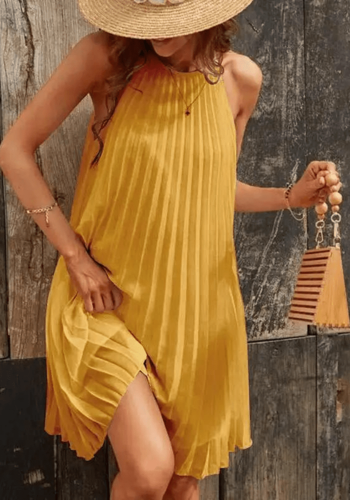 Robe trapèze jaune plissée